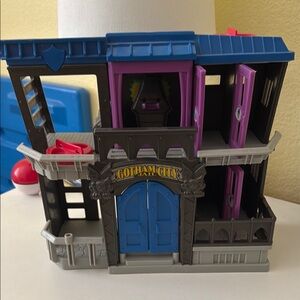Toy Batman house batcave